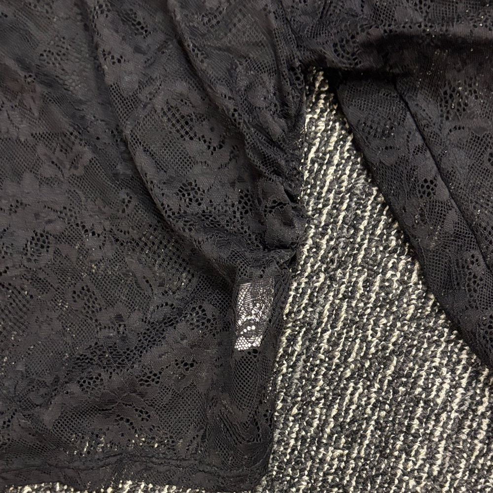 SHEIN Black Floral Lace Long Sleeve Square Neck Top - Picture 2 of 6
